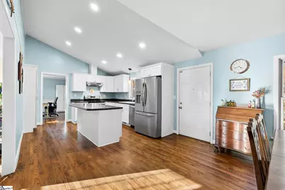 661 Cooley Road, Gray Court, SC 29645 - Photo 6