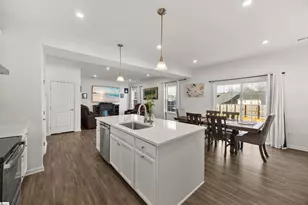 8 Wiltshire Cir, Easley, SC 29642 - Photo 14