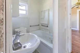 106 Williams St, Laurens, SC 29360 - Photo 14