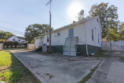 106 Williams Street, Laurens, SC 29360 - Photo 8