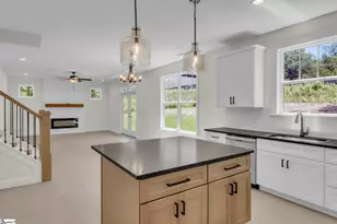 6 Eastwood Ct, Taylors, SC 29687 - Photo 6