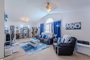 1905 Old Mountain Creek Rd, Greenville, SC 29609 - Photo 4