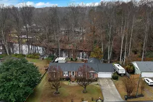 303 Asbury Cir, Easley, SC 29640 - Photo 2