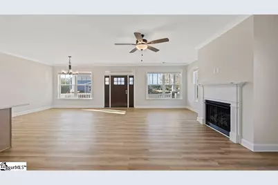 825 Sweet William Road, Spartanburg, SC 29301 - Photo 8