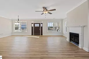 825 Sweet William Rd, Spartanburg, SC 29301 - Photo 8