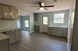 204 Kelly St, Laurens, SC 29360 - Photo 4