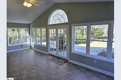 14 Fernwood Drive, Taylors, SC 29687 - Photo 6