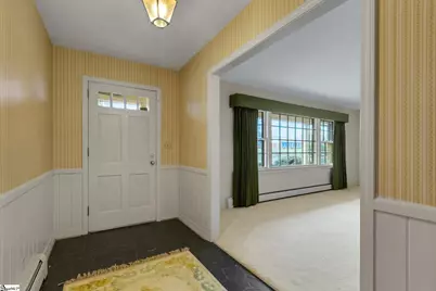 8 Roe Court, Greenville, SC 29617 - Photo 4