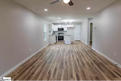 405 E Hampton Avenue, Spartanburg, SC 29306 - Photo 8