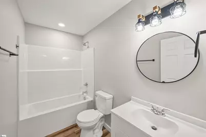 405 E Hampton Avenue, Spartanburg, SC 29306 - Photo 18