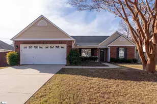 5 Hazelnut Ct, Taylors, SC 29687 - Photo 2