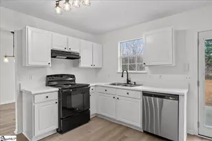 203 Tripmont Ct, Simpsonville, SC 29680 - Photo 10