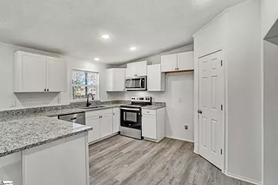 300 Crooked Creek Drive, Campobello, SC 29322 - Photo 6