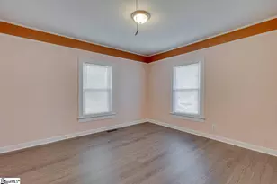 504 W Curtis St, Simpsonville, SC 29681 - Photo 14