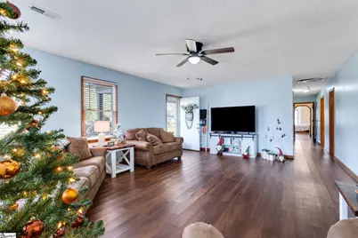 1185 Holly Springs Road, Lyman, SC 29365 - Photo 8