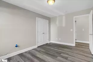 110 W 4th Ave, Easley, SC 29640 - Photo 30