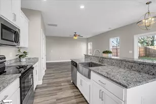 110 W 4th Ave, Easley, SC 29640 - Photo 16