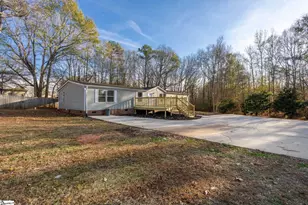 363 Goldsmith Rd, Simpsonville, SC 29681 - Photo 2