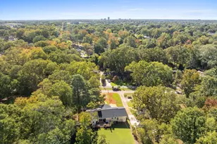 39 Clarendon Ave, Greenville, SC 29609 - Photo 6