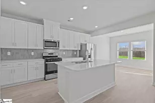 695 Cozy Blf Rd, Spartanburg, SC 29301 - Photo 6