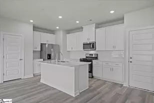 694 Cozy Blf Rd, Spartanburg, SC 29301 - Photo 8