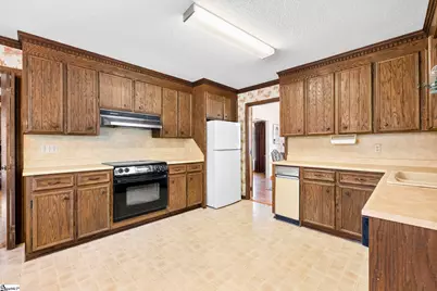 132 Rosecrest Road, Spartanburg, SC 29303 - Photo 8