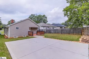 505 Pelham St, Greer, SC 29651 - Photo 34