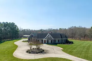 421 E Church Rd, Easley, SC 29642 - Photo 2