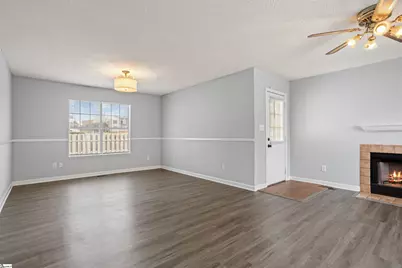 18 Warren Court, Greenville, SC 29607 - Photo 2