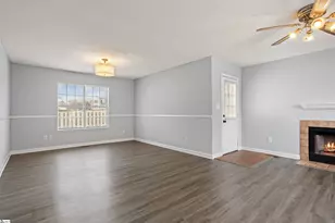 18 Warren Ct, Greenville, SC 29607 - Photo 2