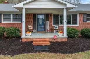 103 Northway Dr, Easley, SC 29642 - Photo 2