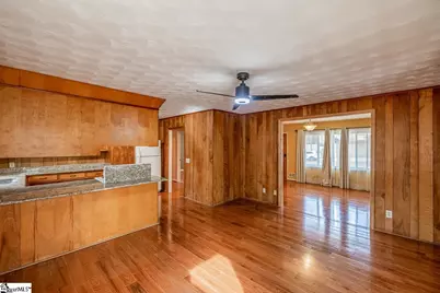 207 Maid Marion Drive, Union, SC 29379 - Photo 8