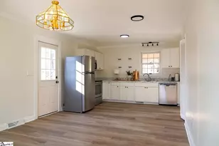 8 Aspenwood Dr, Simpsonville, SC 29680 - Photo 4