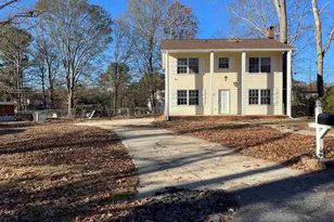 8 Aspenwood Dr, Simpsonville, SC 29680 - Photo 2