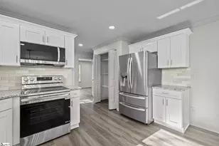 311 Austin St, Greer, SC 29651 - Photo 12