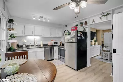26 Faris Circle, Greenville, SC 29605 - Photo 6