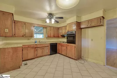 6123 Woodfield Circle, Spartanburg, SC 29303 - Photo 12
