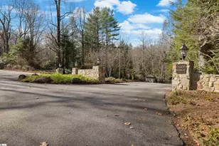 14 Woodbine Dr, Cleveland, SC 29635 - Photo 2