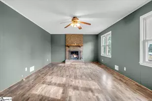 803 E Brookwood Dr, Landrum, SC 29356 - Photo 10