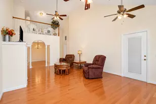 412 Winding Brook Ct, Greenville, SC 29617 - Photo 2