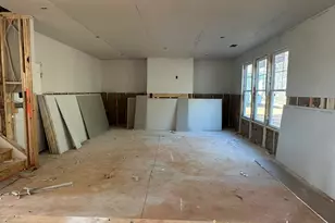 351 E Pyrenees Dr, Wellford, SC 29385 - Photo 12