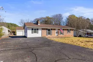 103 Woodleigh Dr, Taylors, SC 29687 - Photo 2