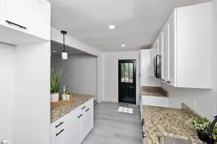 105 Foxhall Ct, Easley, SC 29640 - Photo 8