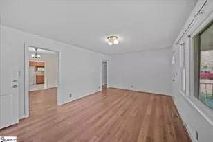 105 Barron St, Union, SC 29379 - Photo 8