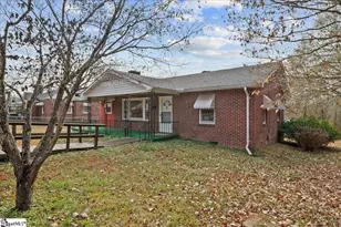 105 Barron St, Union, SC 29379 - Photo 2