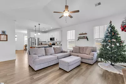 725 E Osprey Lane, Cowpens, SC 29330 - Photo 10