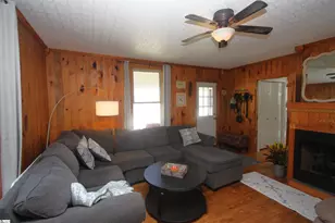 409 Florence St, Clinton, SC 29325 - Photo 8