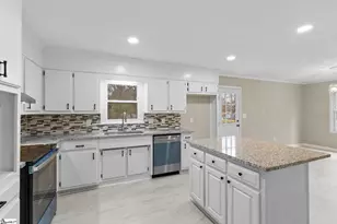 112 Woodmont Cir, Greenville, SC 29605 - Photo 10