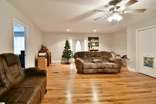 134 Rolling Dr, Westminster, SC 29693 - Photo 6