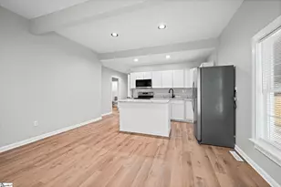 111 Hammett St, Greenville, SC 29609 - Photo 8